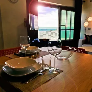 Modern & Bright Flat - 2 Min From The Sea Appartamento Savona