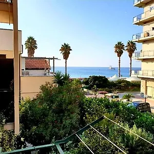 Raffaello - 50 M From The Sea - Wifi Appartamento Savona